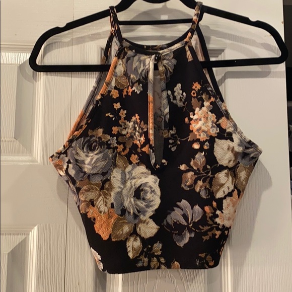 Cute Evening "halter" Top - Picture 2 of 3